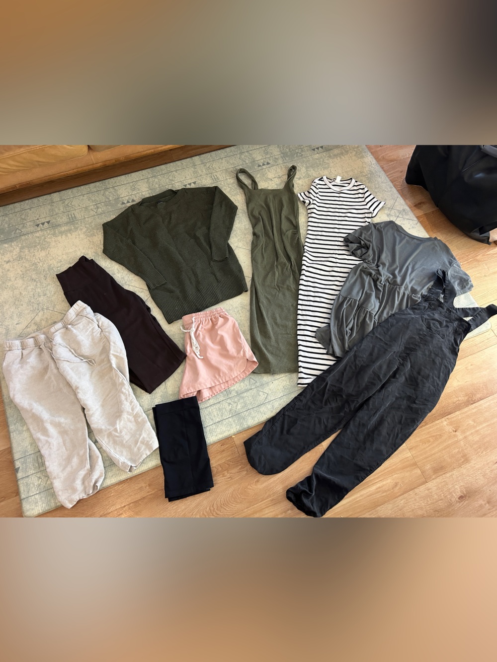 Size small Maternity lot